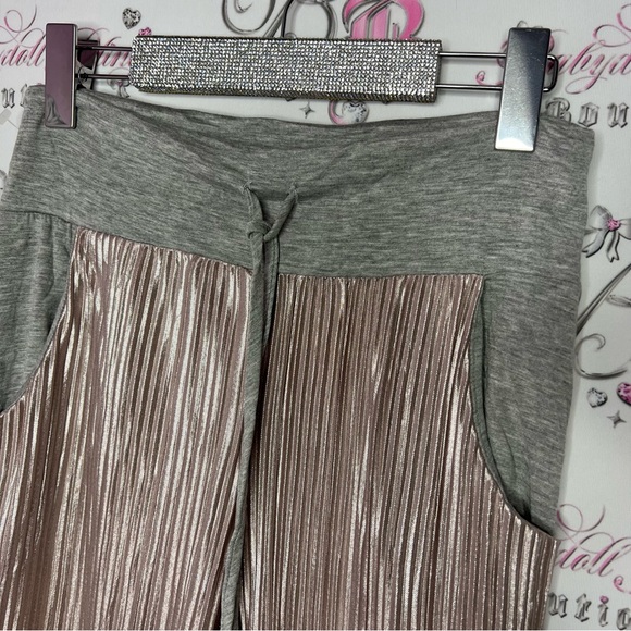Shimmer pants blush rose gold shiny sparkly stretchy flare leg with grey waist - Picture 2 of 11